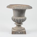 1636 4215 Trädgårdsurna
